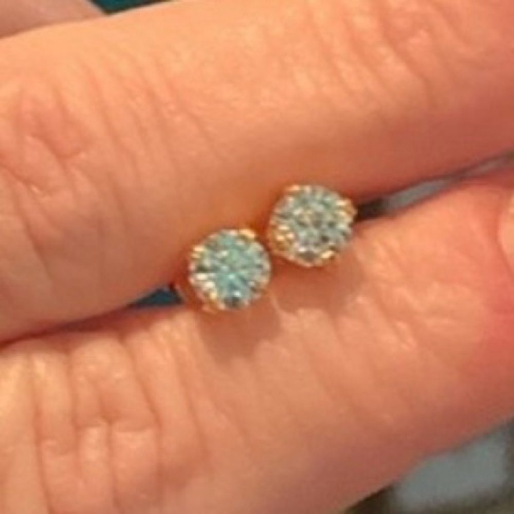 1ctw Moissanite Stud Earrings 925 Sterling Silver plated 14k Yellow Gold COA NEW - Picture 3 of 3